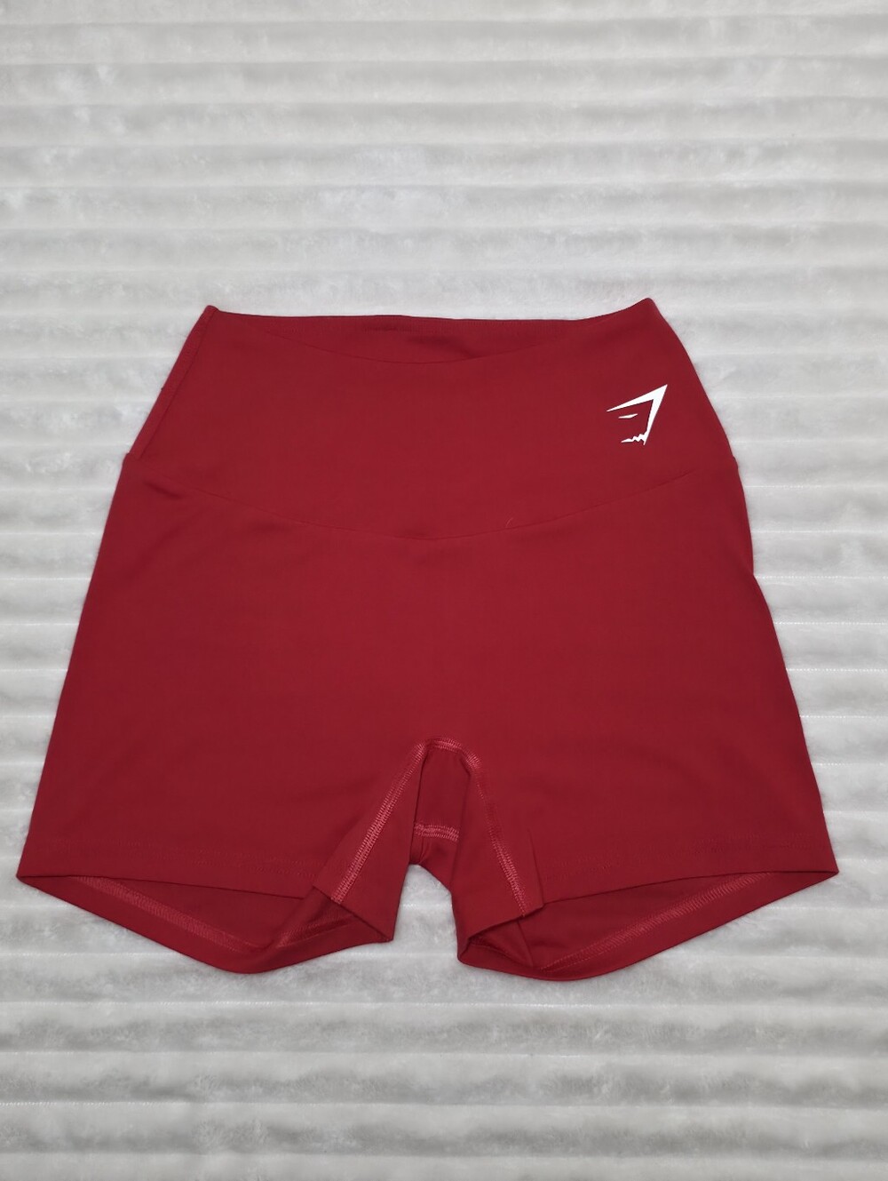 Gymshark High Waist Training Shorts Womens 4.5" Inseam Ruby Red Small